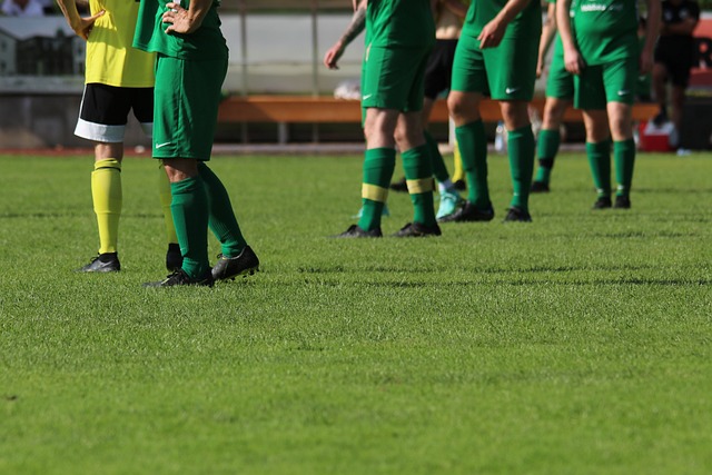 动对他的表 动对他的表